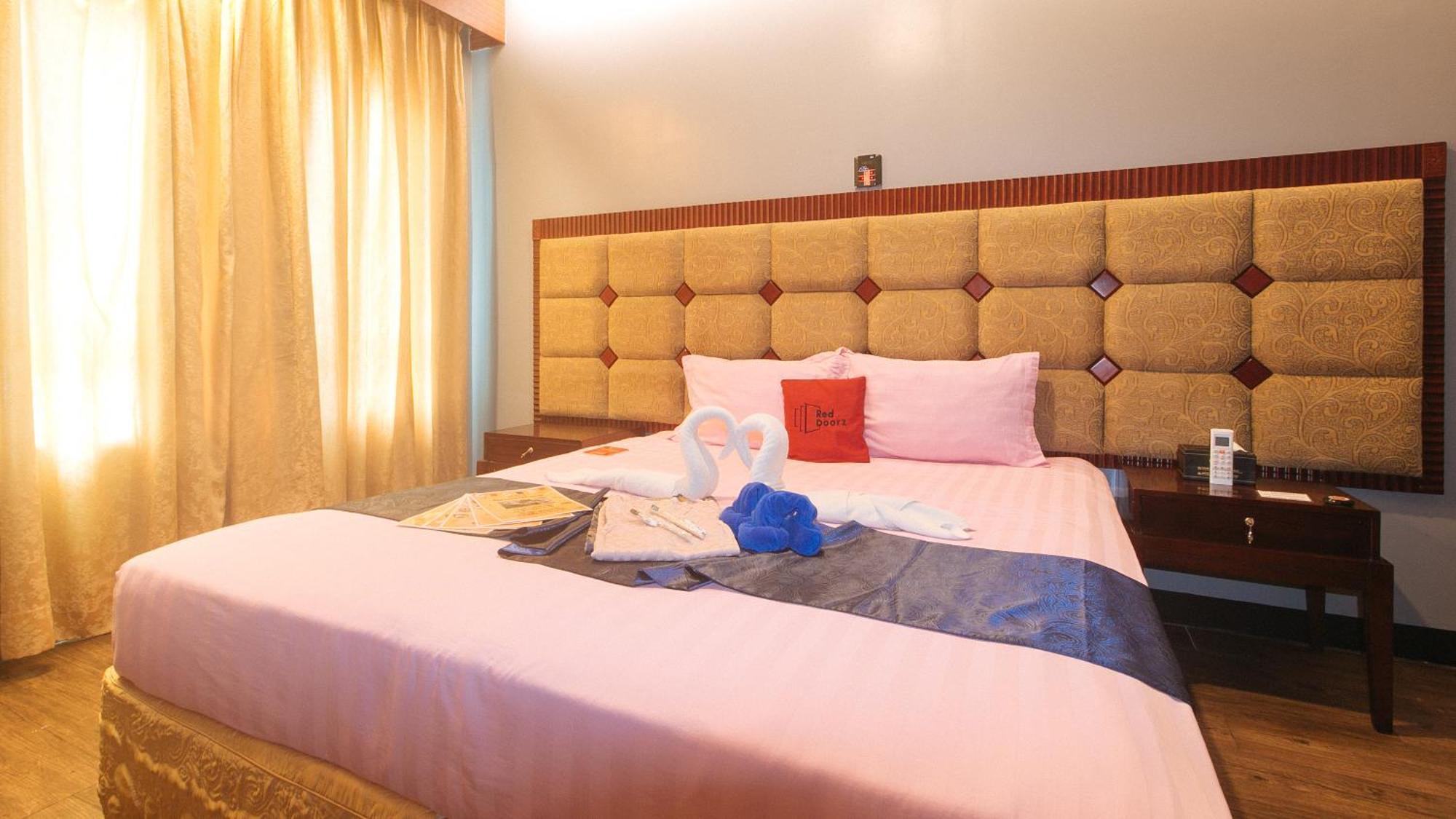 Reddoorz Premium At Jjimjbang Hotel Spa Manille Extérieur photo