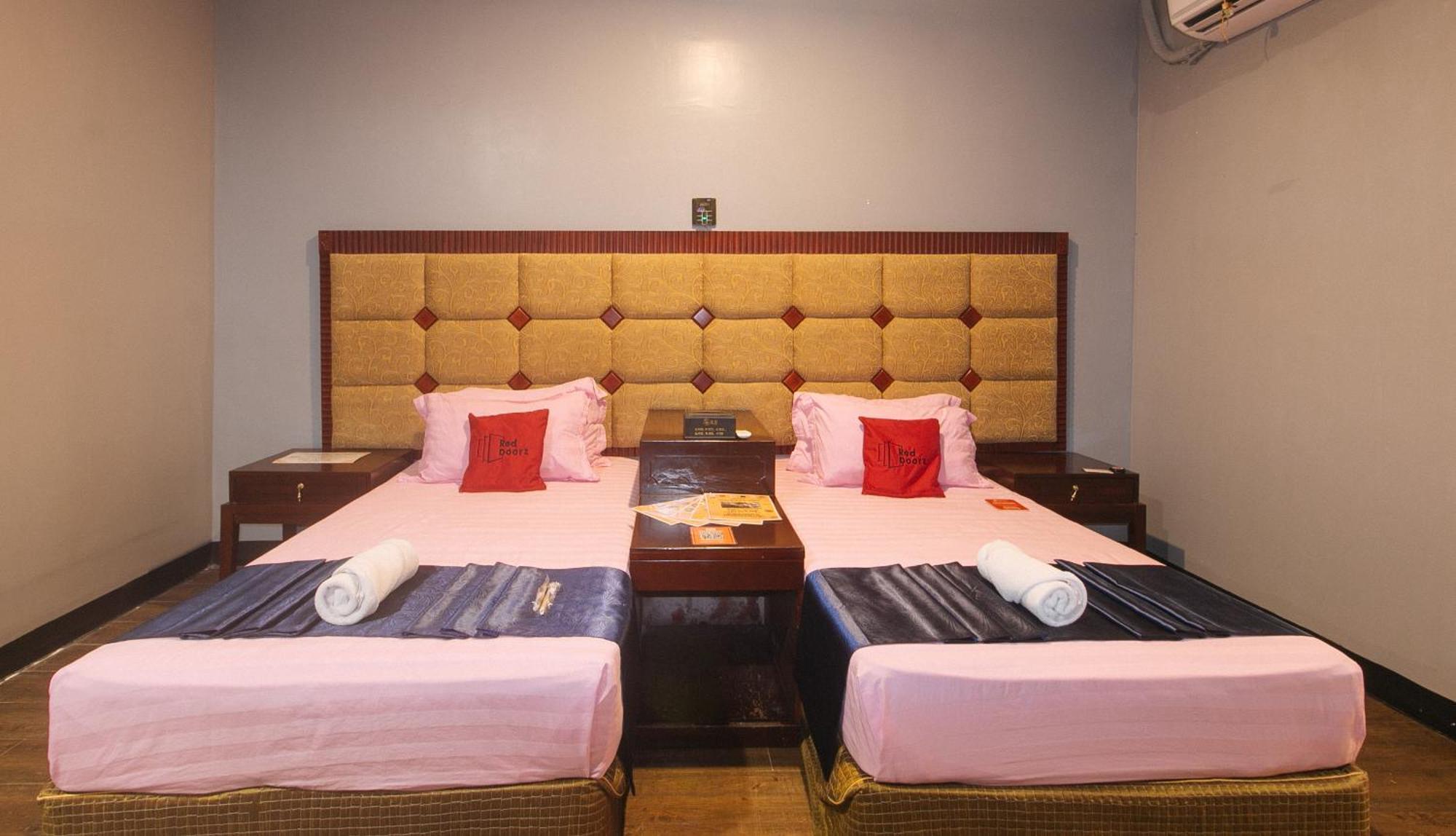 Reddoorz Premium At Jjimjbang Hotel Spa Manille Extérieur photo