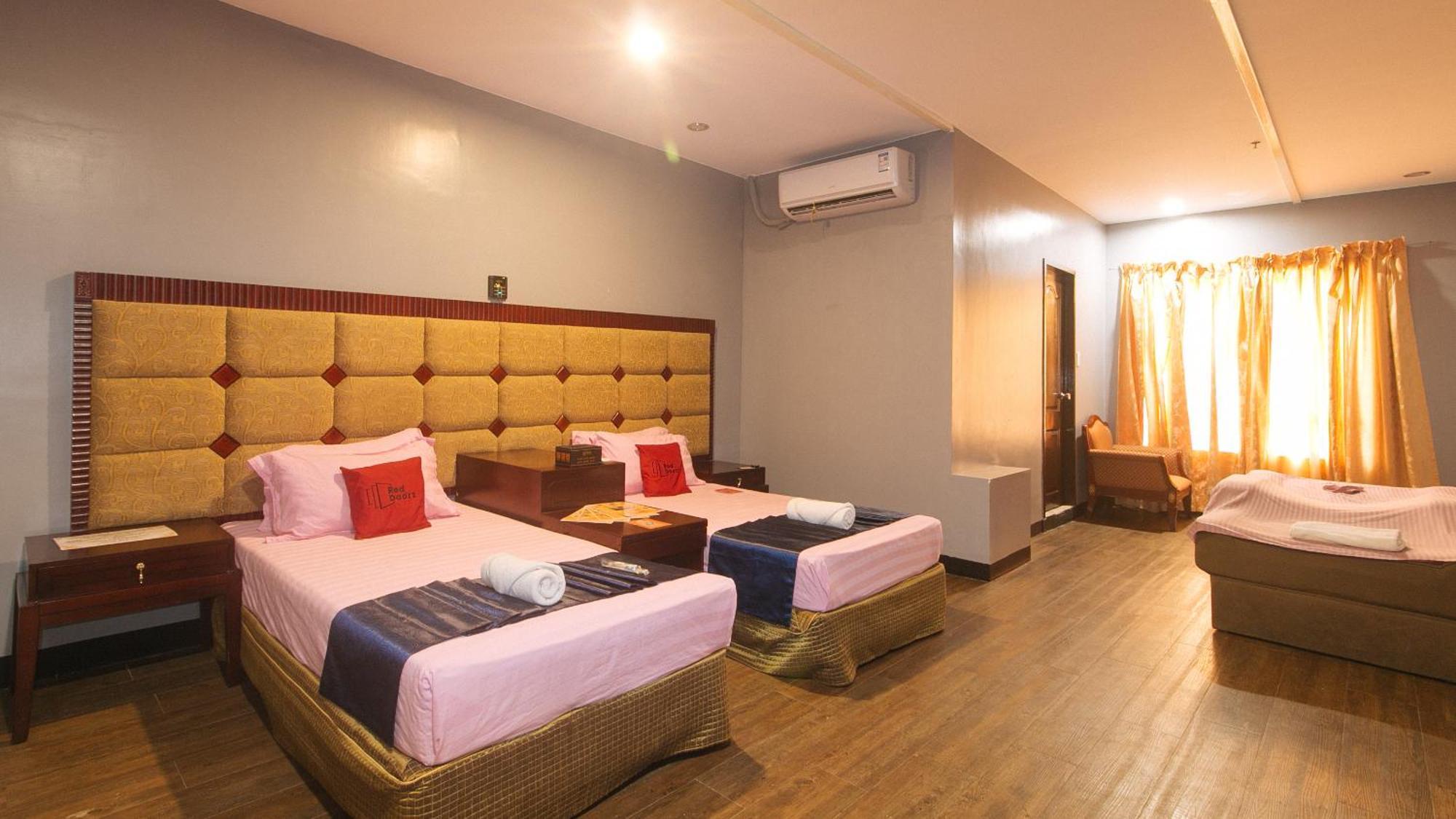 Reddoorz Premium At Jjimjbang Hotel Spa Manille Extérieur photo